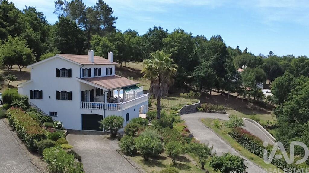 House in Ferreira de Aves - Image 3