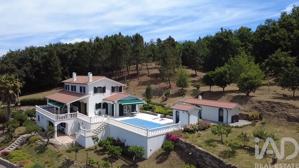 House in Ferreira de Aves - Image 2