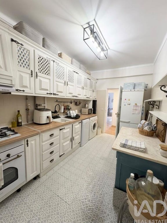 Apartment in Setubal - Image 3