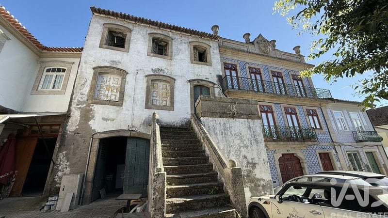 House in Peso da Regua - view 1