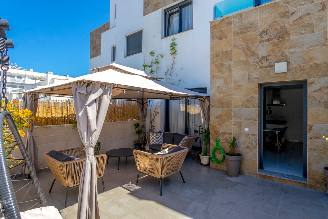House in Villamartin - Image 2