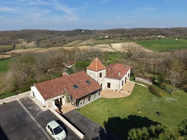 House in Castella - view 1