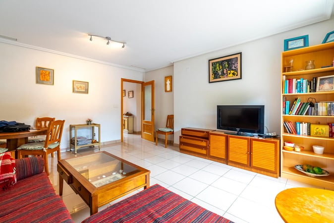 Apartment in El Campello - view 1