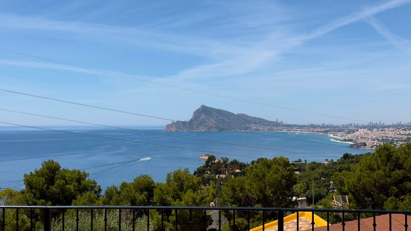 Villa in Altea - view 1
