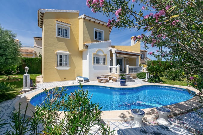 Villa in Urbanizacion los Balcones - view 1