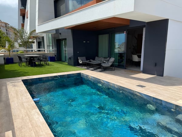 Apartment in Guardamar del Segura - view 1