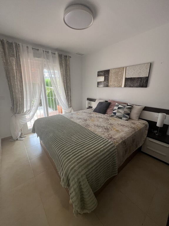 Apartment in Urbanizacion los Balcones - Image 2