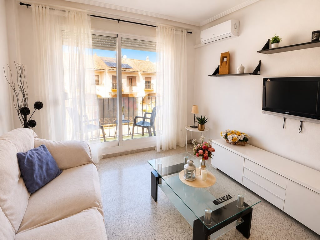 Apartment in San Miguel de Salinas - Image 3