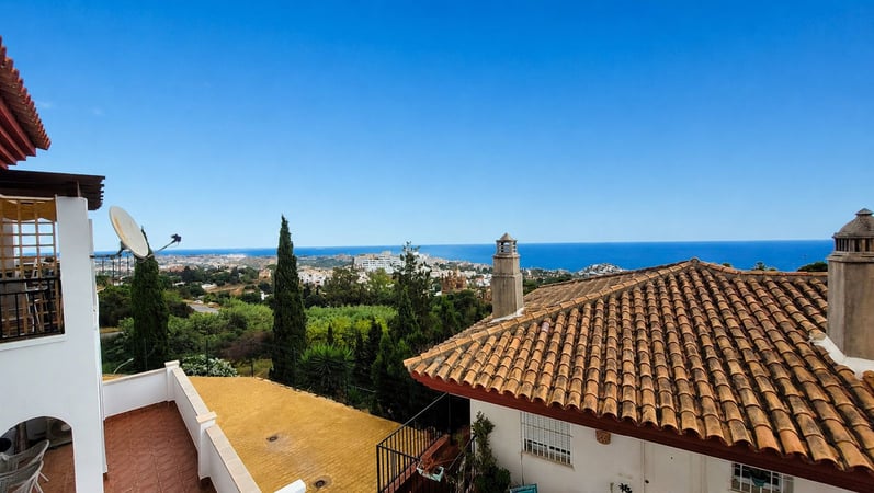 Apartment in Benalmadena - view 1