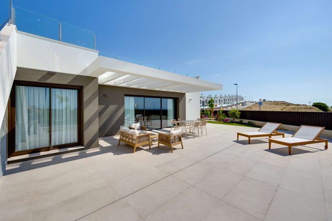 Villa in Mutxamel - view 1