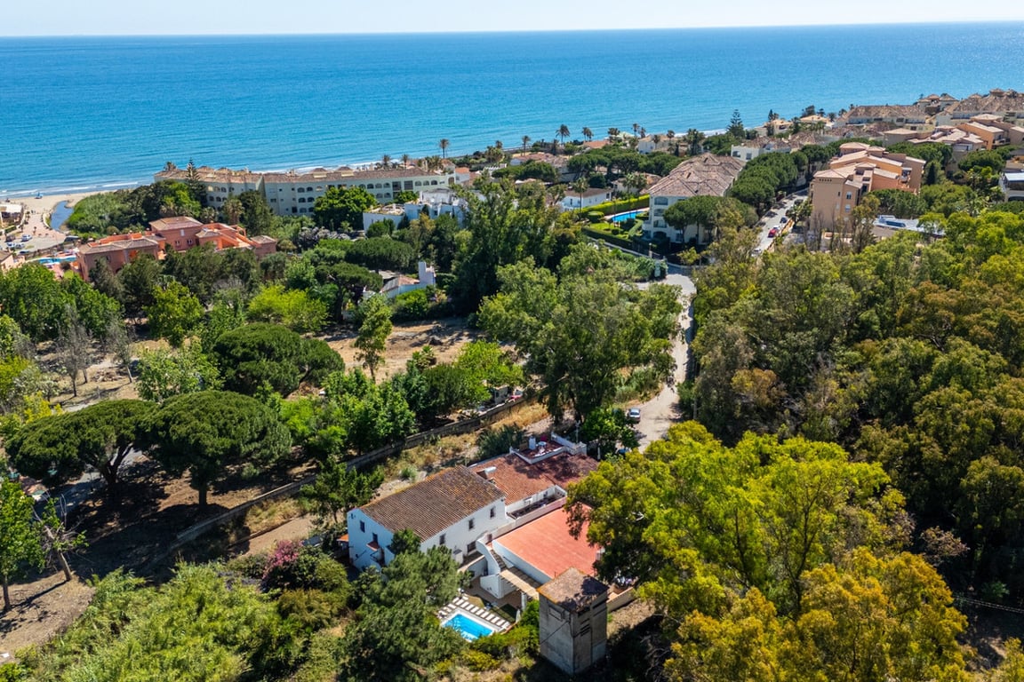 Apartment in Elviria