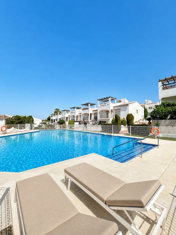 House in Marbella Del Este - Image 3