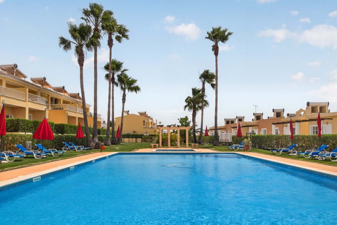 Apartment in Pera - view 1