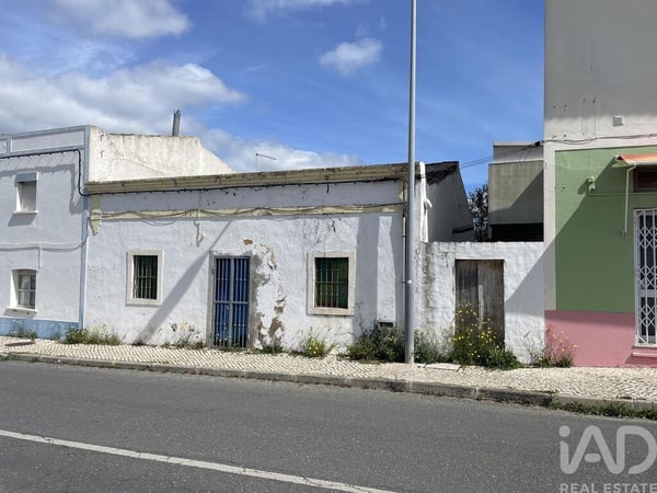 House in Almancil - view 1