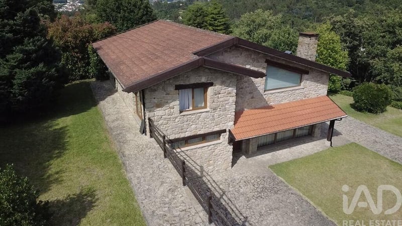 House in Baioes - view 1