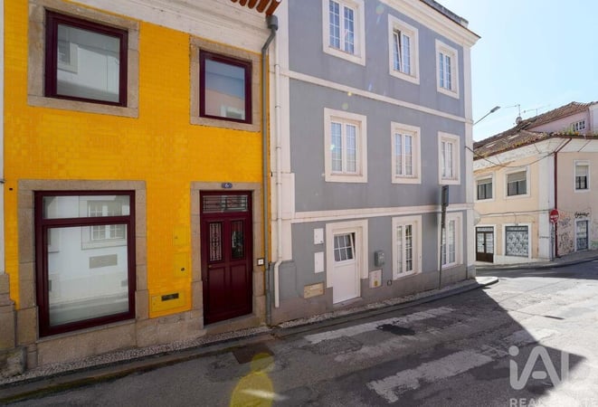 House in Aveiro - view 1