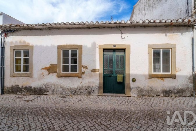 House in Sao Bras de Alportel - view 1