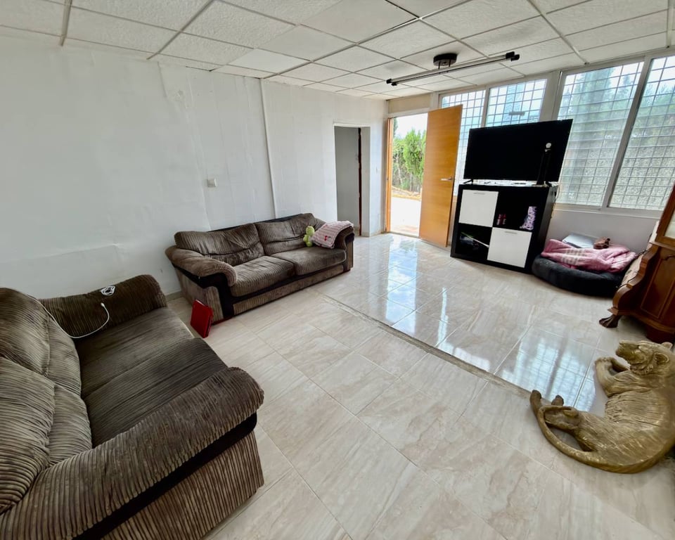 Farm, Ranch or Equestrian in San Fulgencio - Image 3