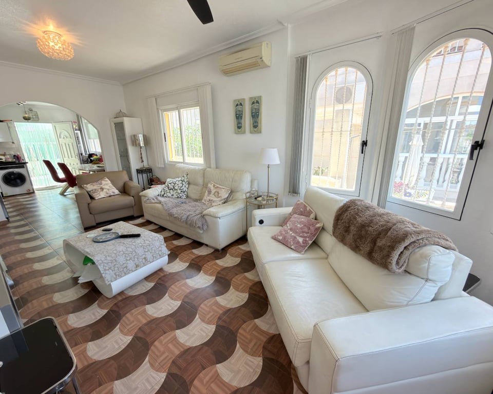 Villa in Rojales - Image 3