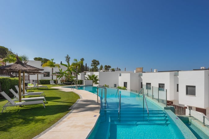 House in Nueva Andalucia - view 1