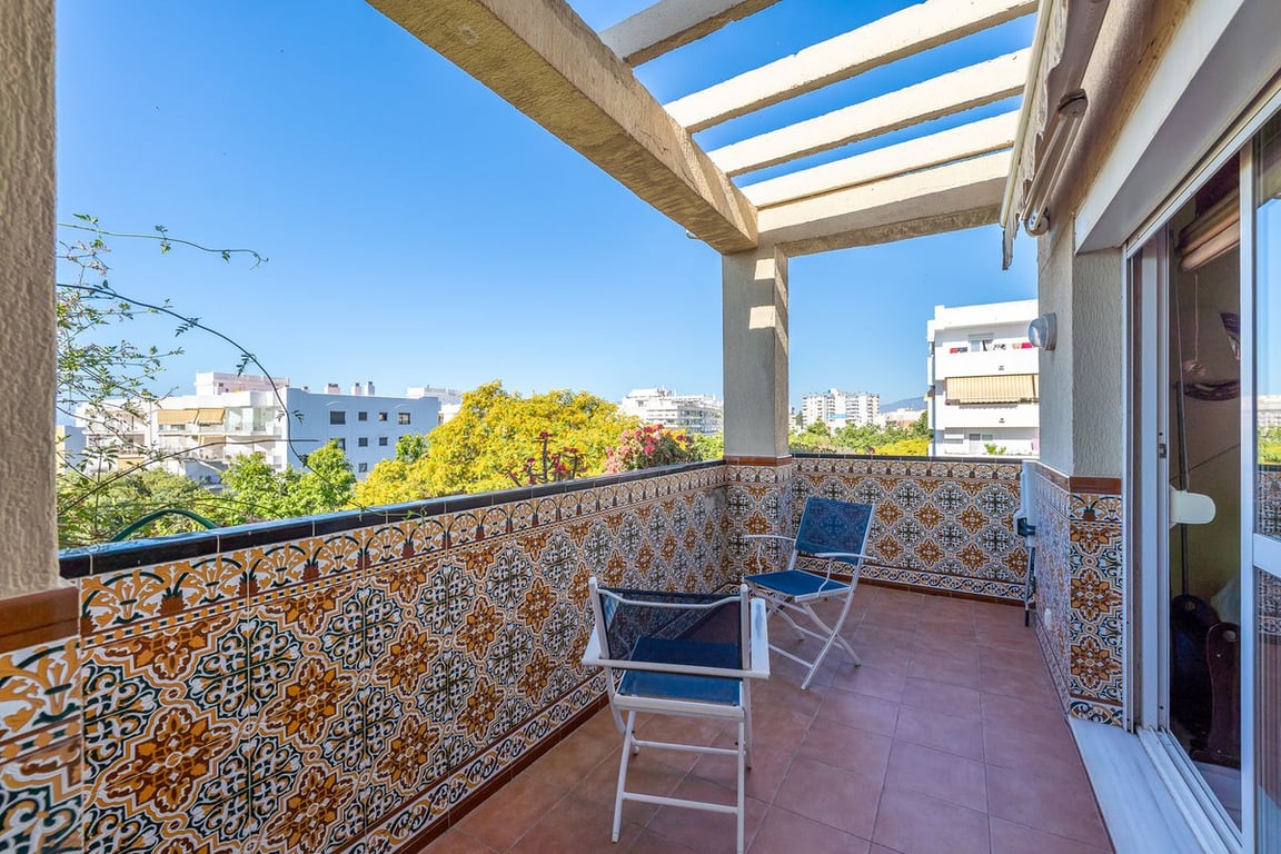 Apartment in Marbella - Image 3