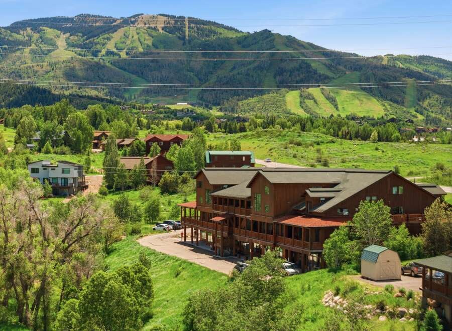 House in City of Steamboat Springs - Image 2