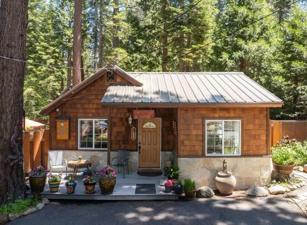 House in Tahoma - view 1