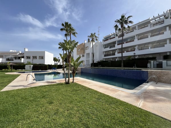 Apartment in Urbanizacion los Balcones - view 1