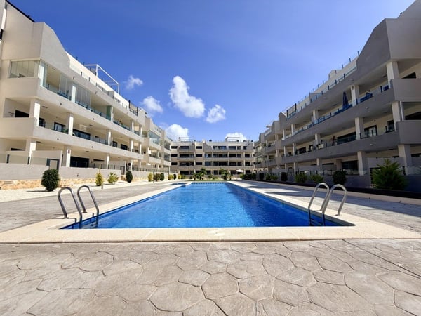 Apartment in Urbanizacion los Balcones - view 1