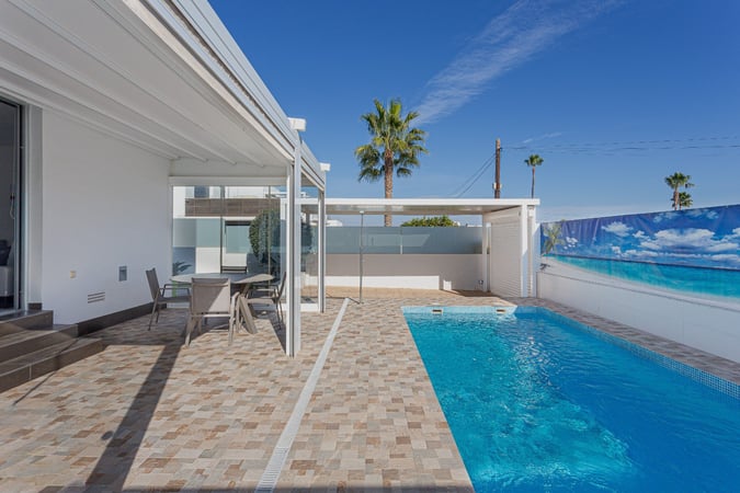 Villa in Urbanizacion los Balcones - view 1