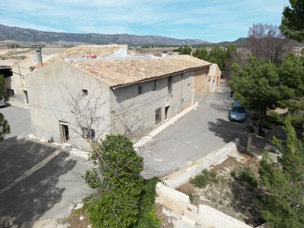 Farm, Ranch or Equestrian in Monovar - view 1