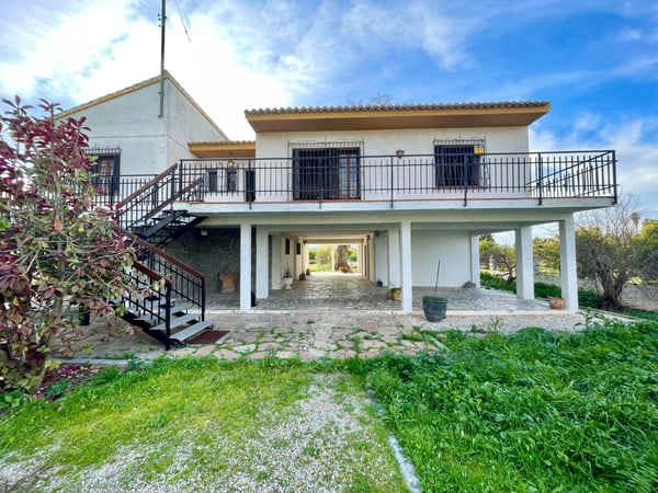 Villa in Benejuzar - view 1