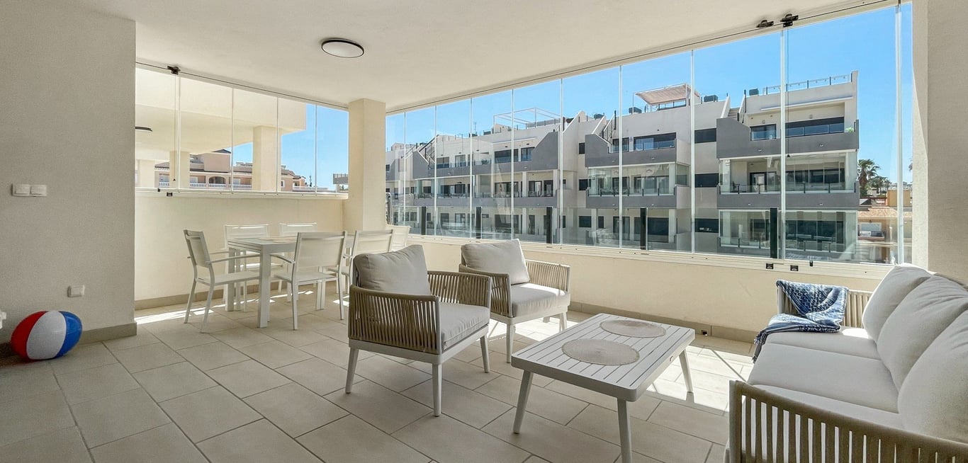 Apartment in Urbanizacion los Balcones - Image 3