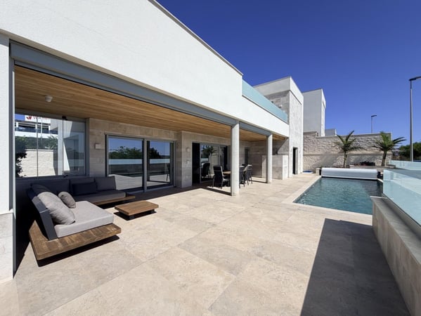 Villa in Benijofar - view 1