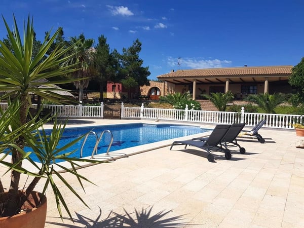 Villa in Esparragal - view 1