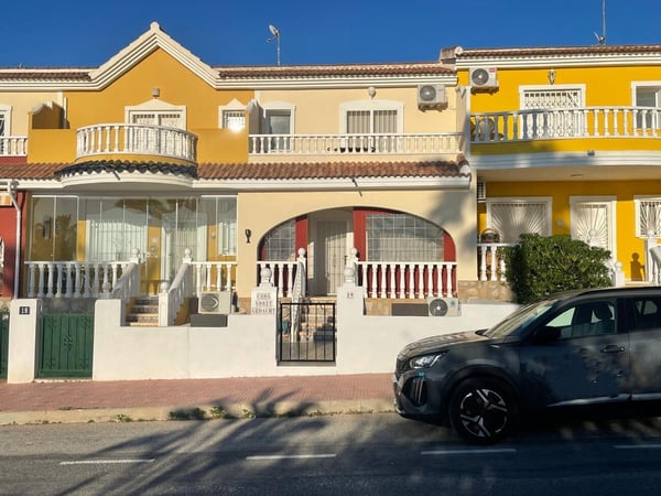 House in Algorfa - view 1