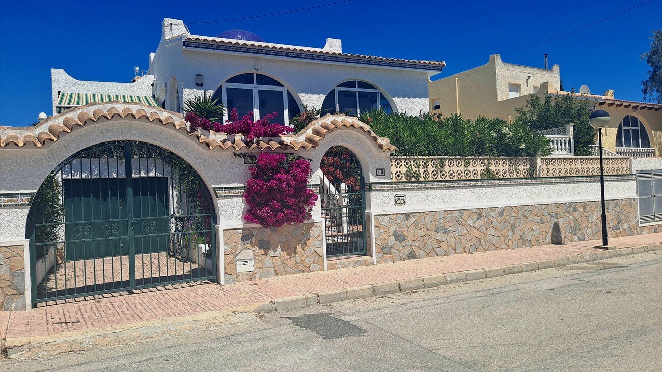 Villa in San Miguel de Salinas