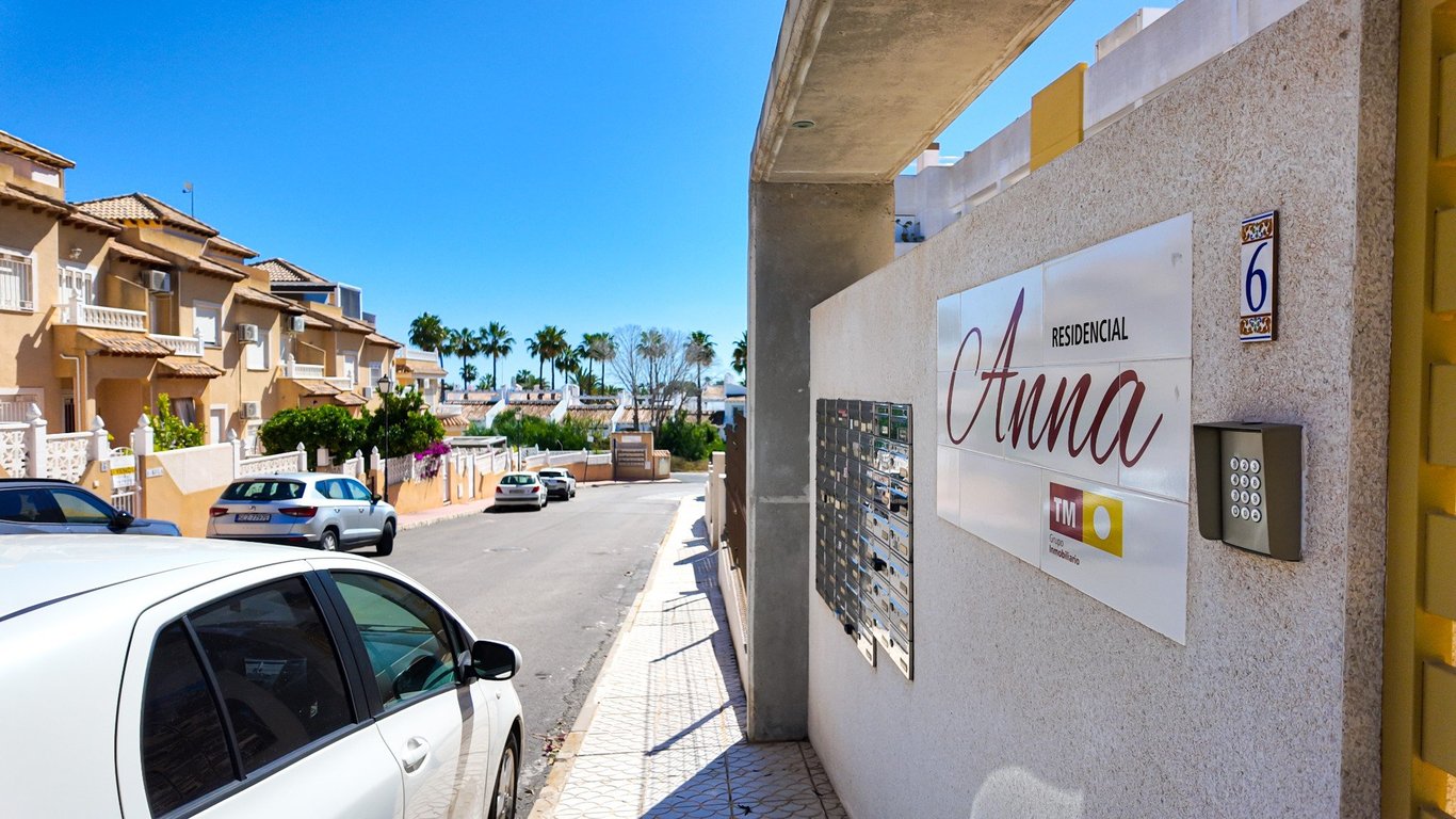 Apartment in Campoamor R-5 - Image 2