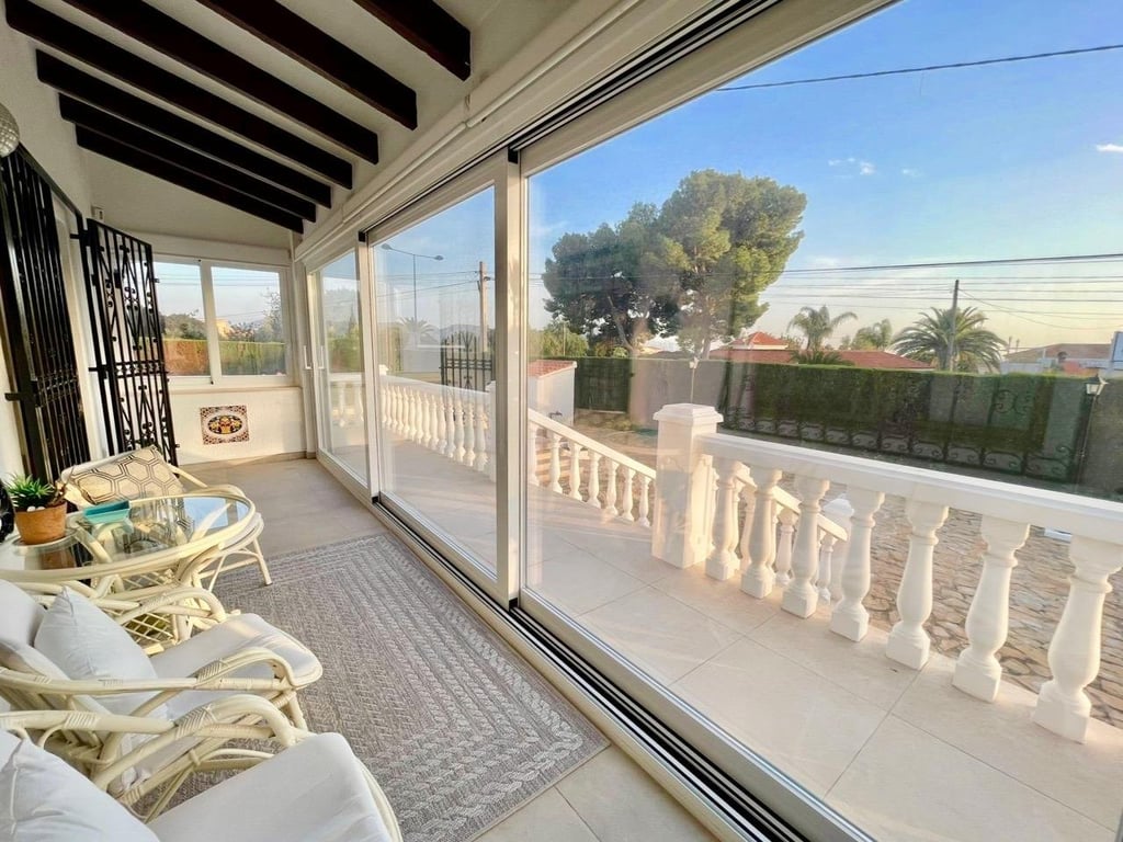 Villa in Benidorm - Image 2