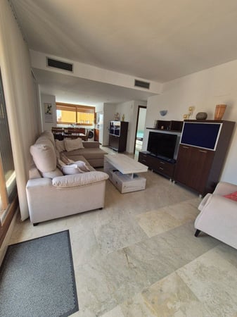 Apartment in Villamartin - view 1