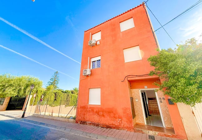 Apartment in San Miguel de Salinas - view 1
