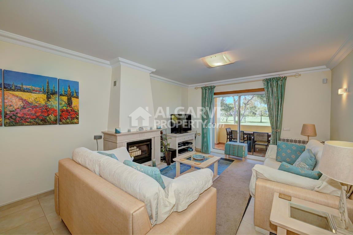 Apartment in Quarteira - Image 2