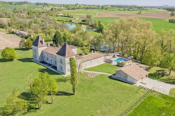 House in Monflanquin - view 1
