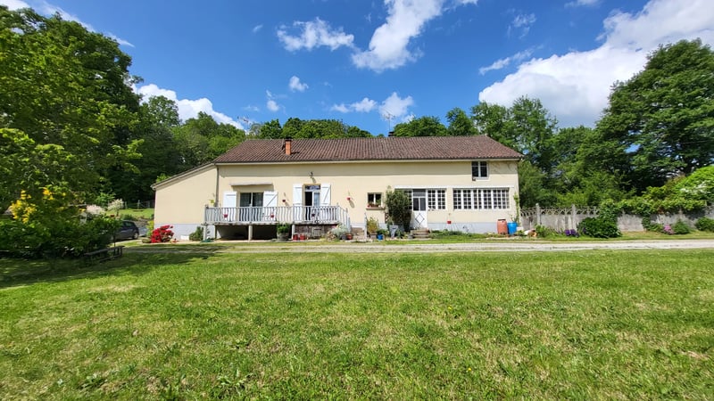 House in Maisonnais-sur-Tardoire - view 1