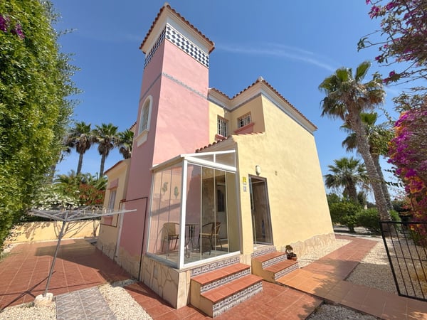 Villa in Cabo Roig - view 1