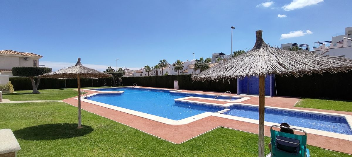 House in Villamartin - Image 2