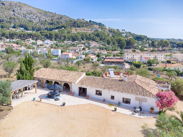 Villa in Alcalali - view 1