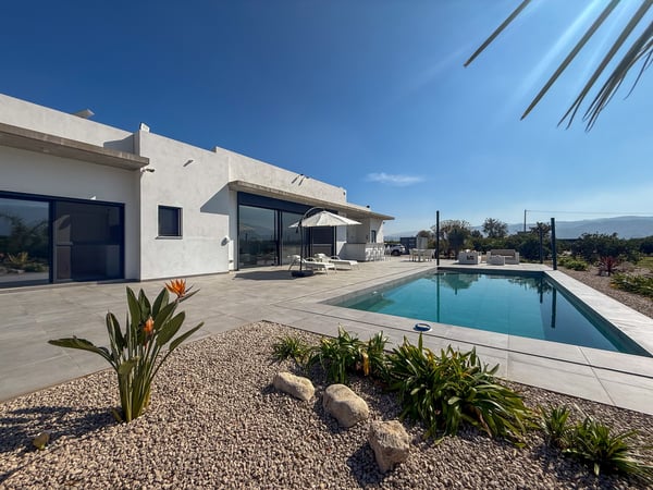 Villa in Sagra - view 1