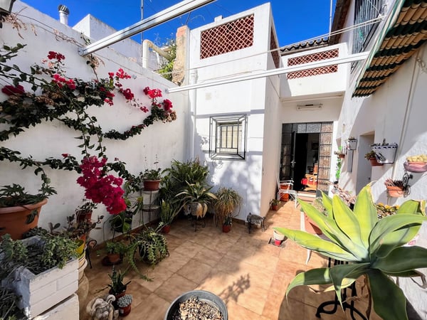House in Sagra - view 1