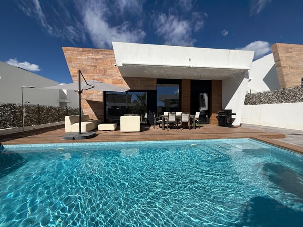 Villa in Finestrat - view 1